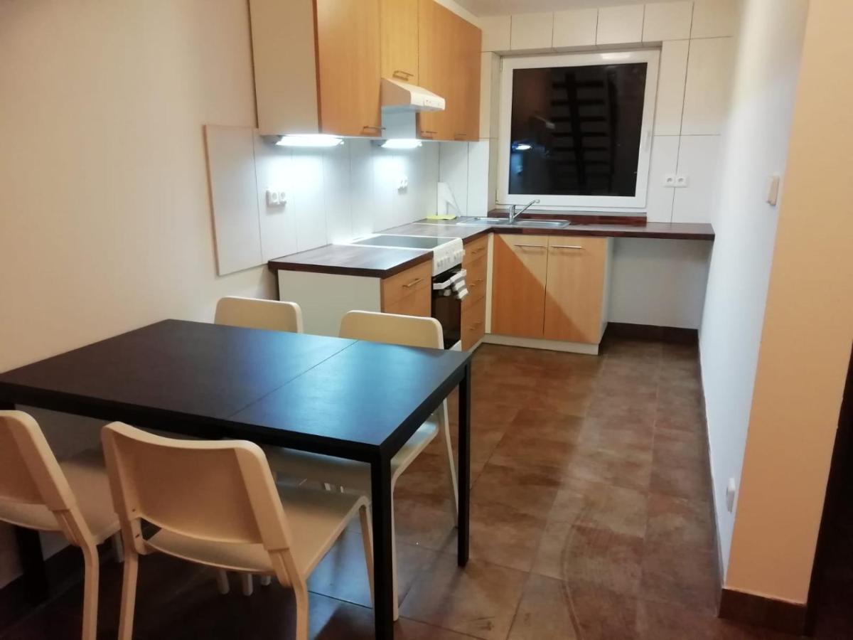 Apartmany Vinarstvi Klucov Lstibor Exteriör bild